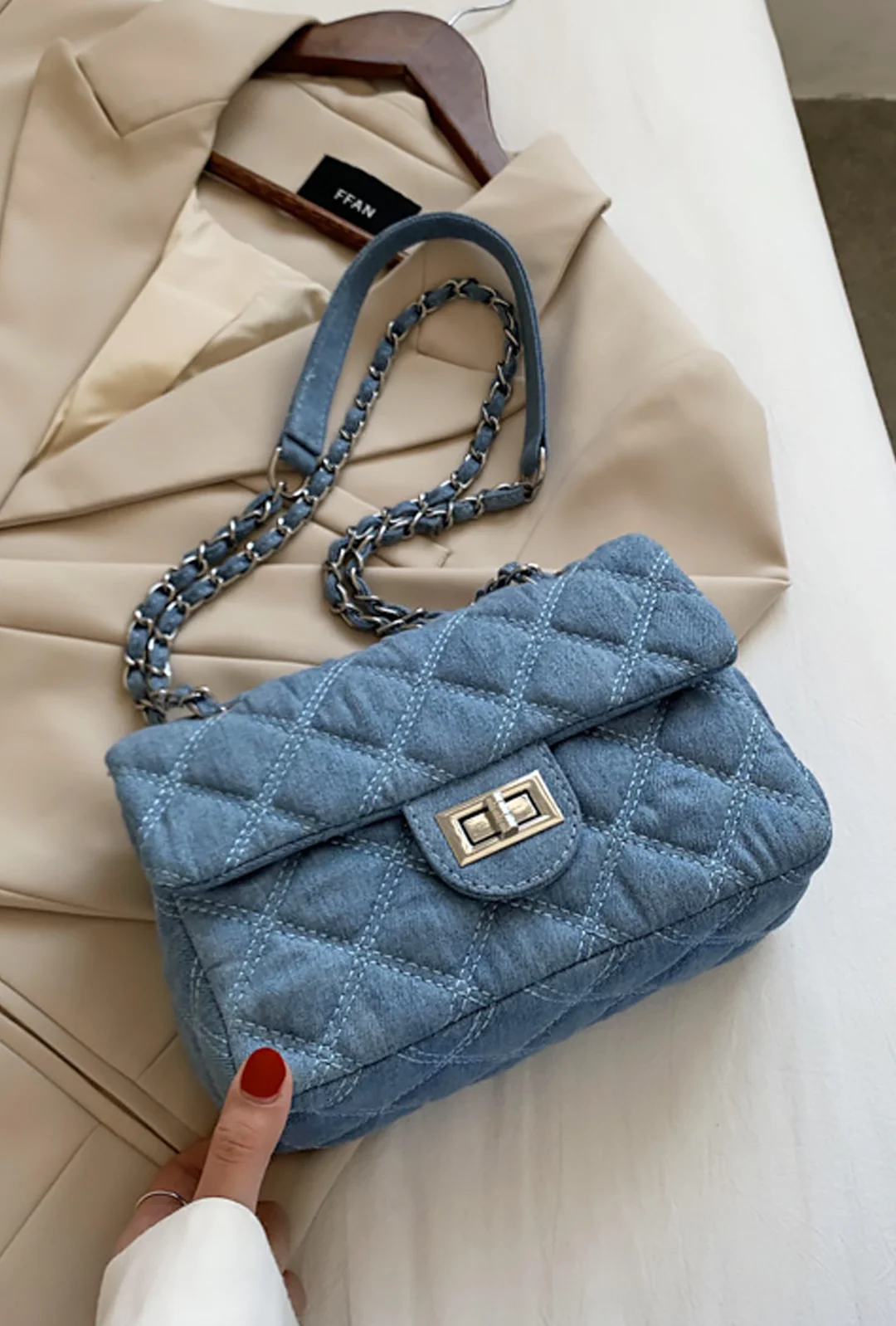 CHANIQUE - DENIM QUILT SHOULDER BAG - Image 7