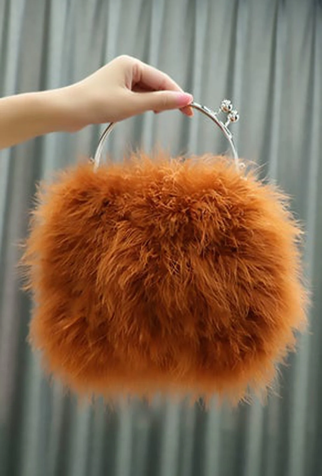 FIA - FUR CLUTCH BAG - Image 5