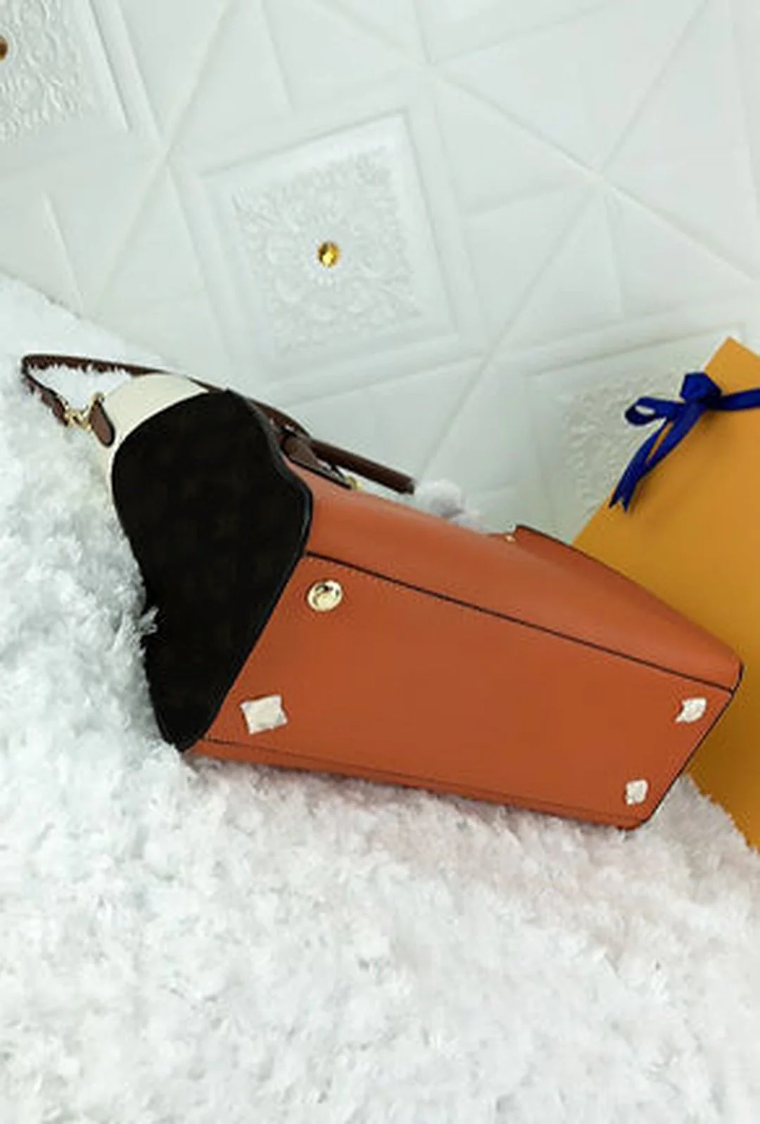 KELLIE - SATCHEL TRAPEZE BAG - Image 7