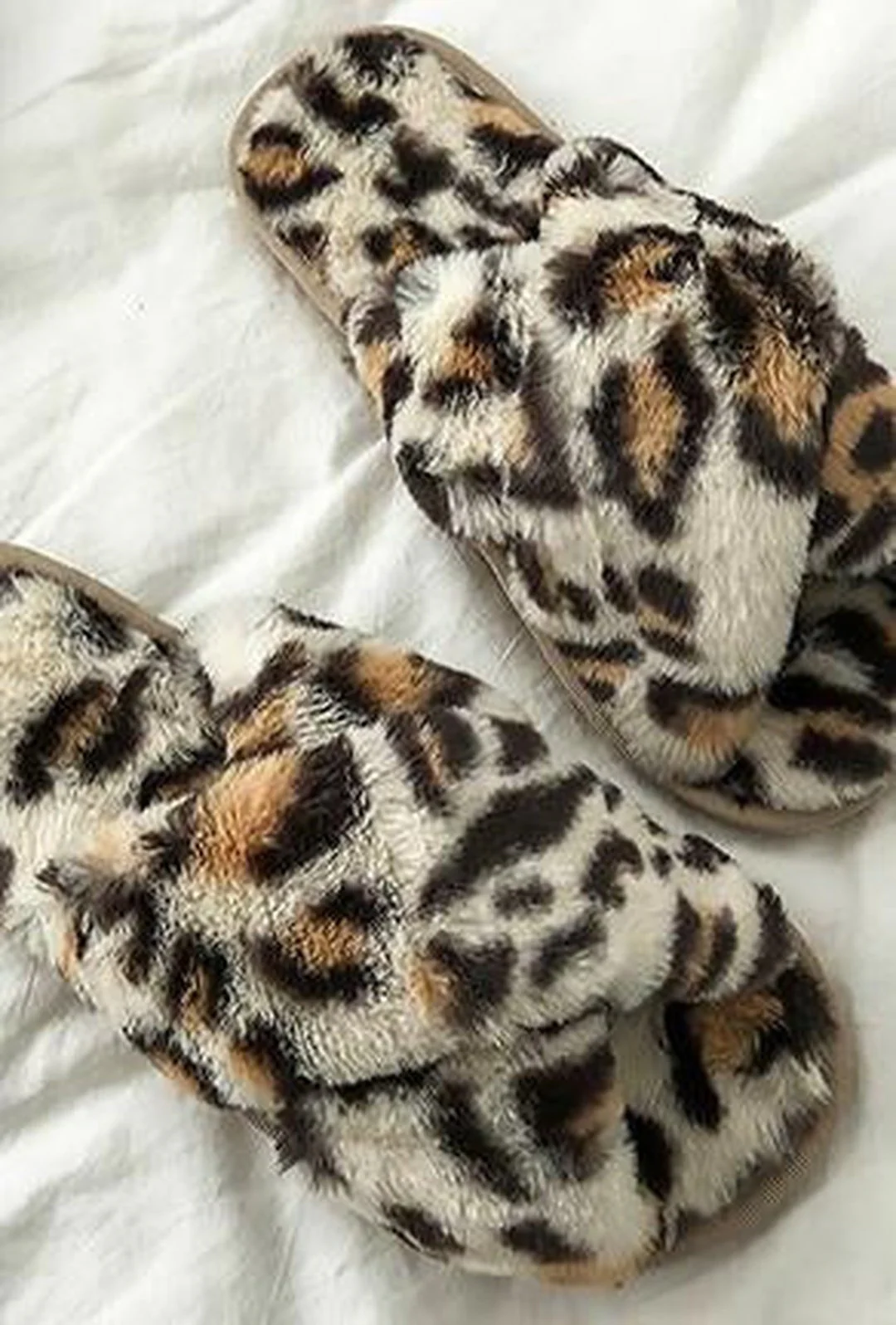 LUNA - FUZZY LEOPARD SLIDE - Image 3