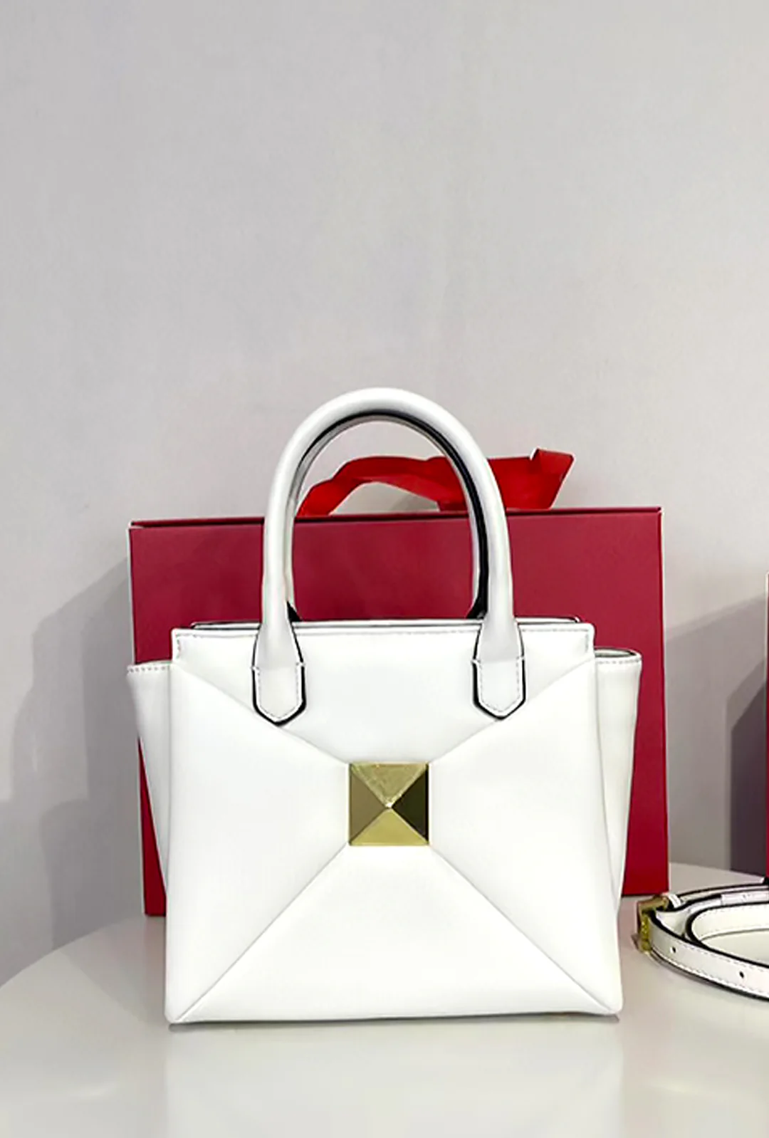 VIVIENNE - STUDROCK SATCHEL TOTE BAG - Image 10